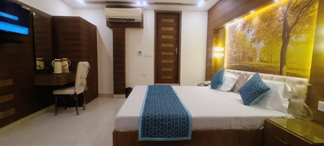 Hotel Jigyasa By Mayda Hospitality Pvt. Ltd. Agra  Esterno foto
